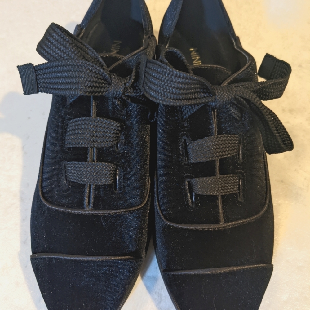 Nine West Women's NOCEDA Oxford Size 7.5